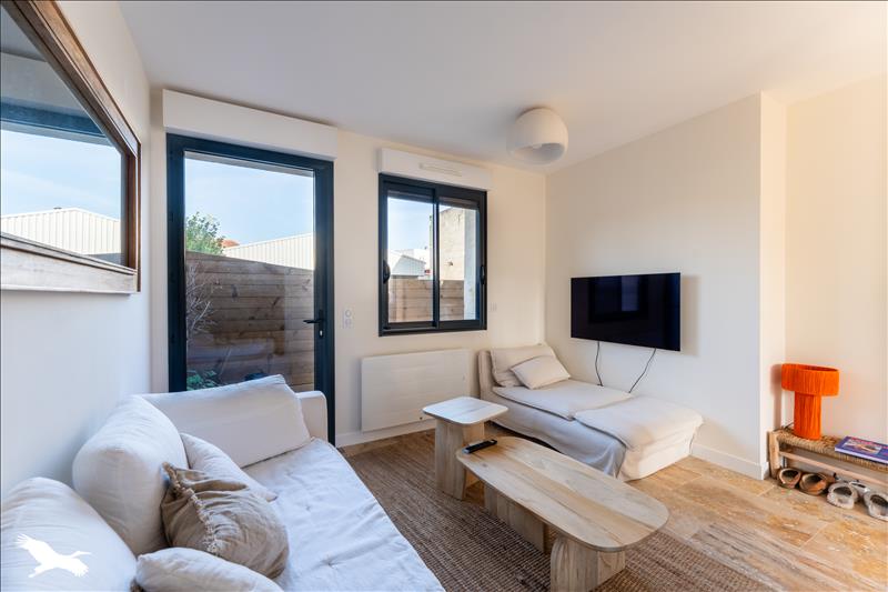 Vente Appartement BORDEAUX - 4 pièces -77 m² - (33800)