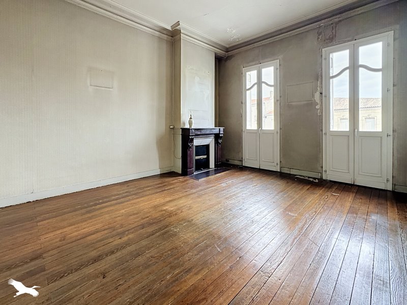 Vente Appartement BORDEAUX - 4 pièces -100 m² - (33800)