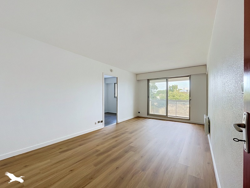Vente Appartement Bordeaux - 2 pièces -44 m² - (33800)