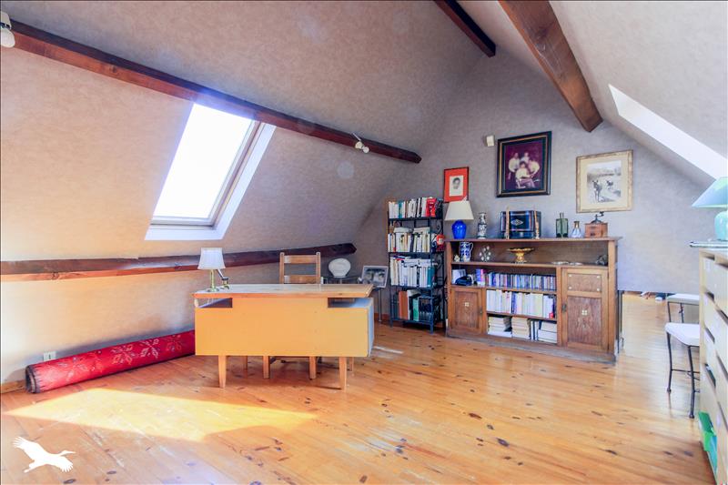 Vente Maison GUIRY EN VEXIN - 8 pièces -174 m² - (95450)