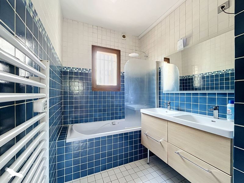 Vente Maison MONTREUIL SUR EPTE - 7 pièces -250 m² - (95770)