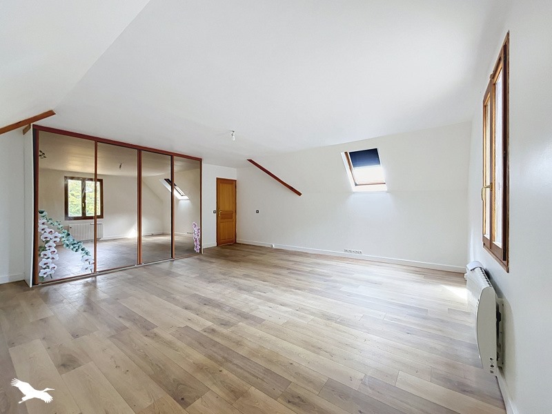 Vente Maison MONTREUIL SUR EPTE - 7 pièces -250 m² - (95770)