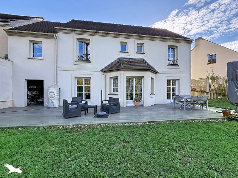 Maison 6 pièces 140 m² · à Aincourt · 140 m² · 370 000 €