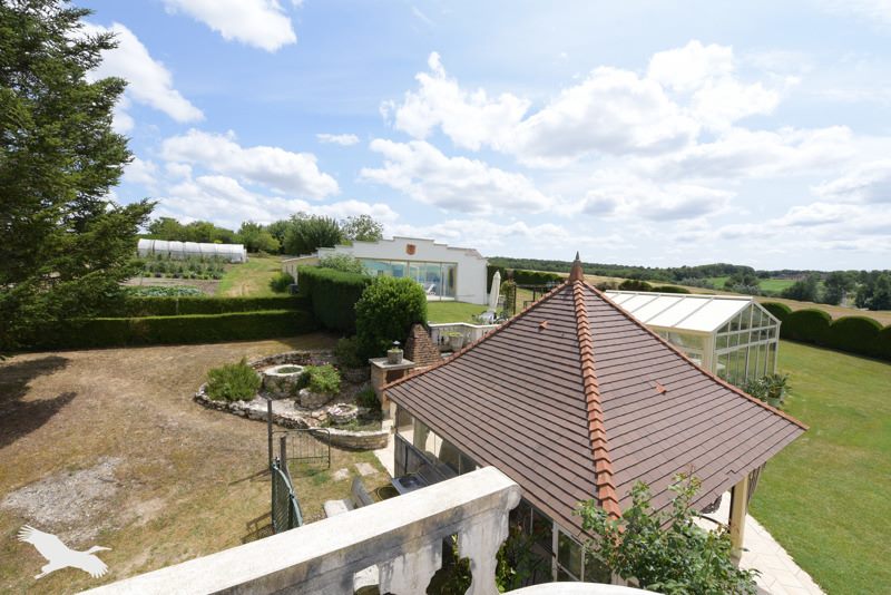 Vente Maison CHAMBOURG SUR INDRE - 13 pièces -352 m² - (37310)