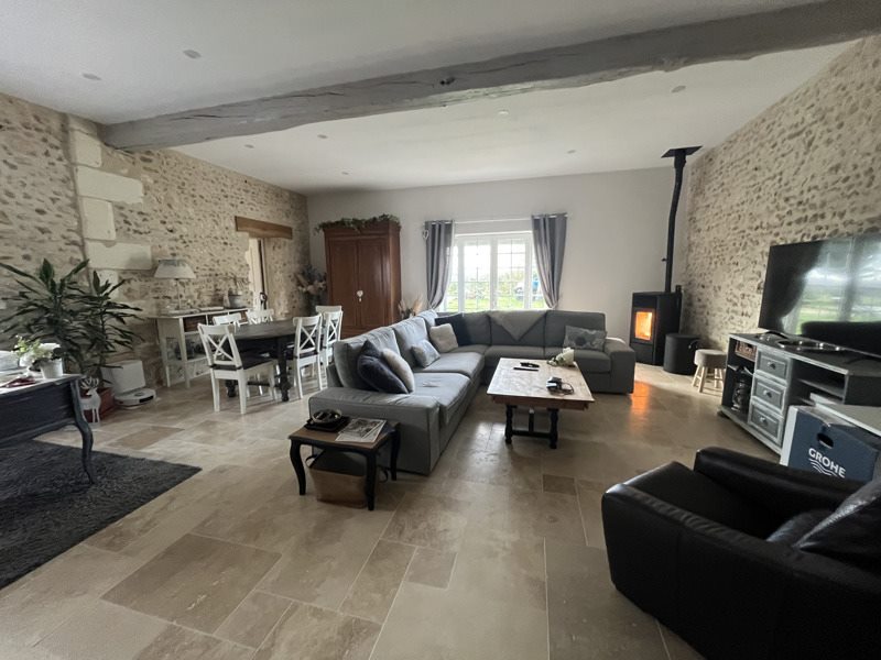 Vente Maison ST HIPPOLYTE - 4 pièces -122 m² - (37600)