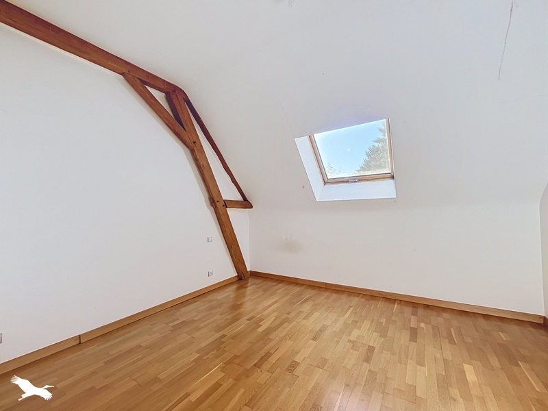 Vente Maison Saint-Hippolyte - 5 pièces -190 m² - (37600)