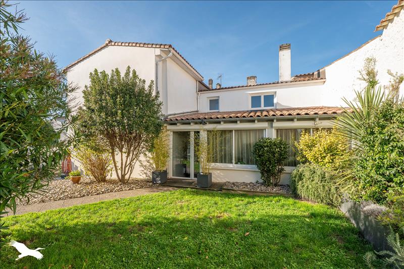 Vente Maison MEDIS - 3 pièces -95 m² - (17600)