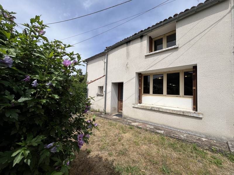 Vente Maison MEURSAC - 5 pièces -131 m² - (17120)