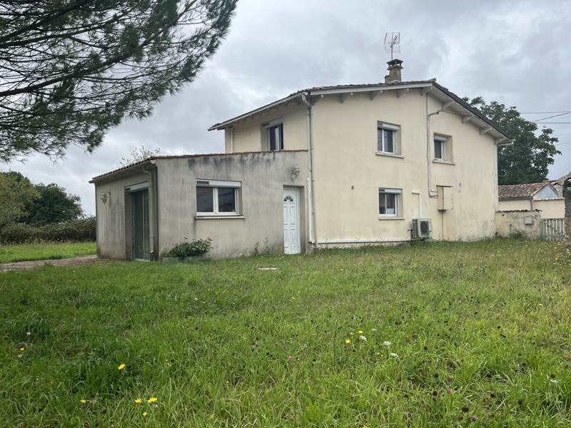 Vente Maison THEZAC - 4 pièces -102 m² - (17600)
