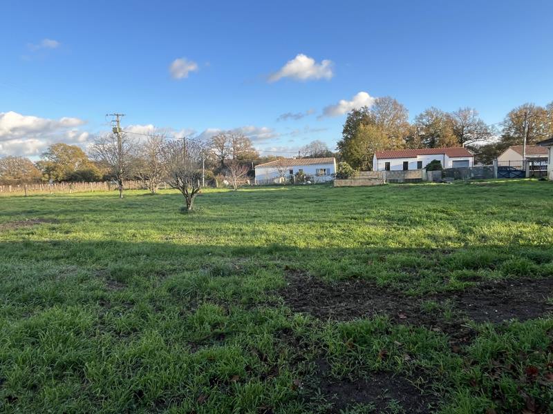 Vente Terrain LE CHAY - -889 m² - (17600)