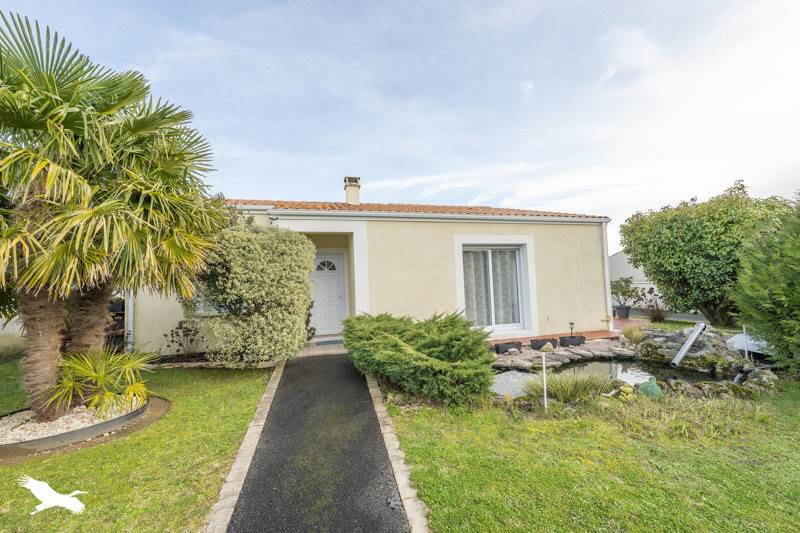 Vente Maison SABLONCEAUX - 4 pièces -108 m² - (17600)