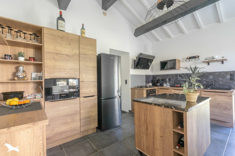 Vente Maison THEZAC - 4 pièces -138 m² - (17600)