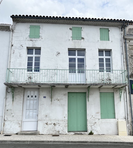 Vente Maison SAUJON - 4 pièces -133 m² - (17600)