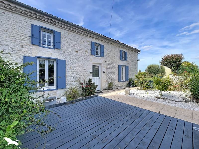 Vente Maison MEDIS 17600 6 pièces - 165 m²