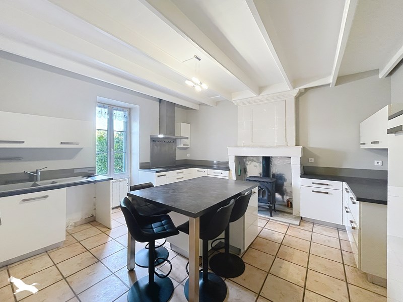 Vente Maison MEDIS - 6 pièces -165 m² - (17600)