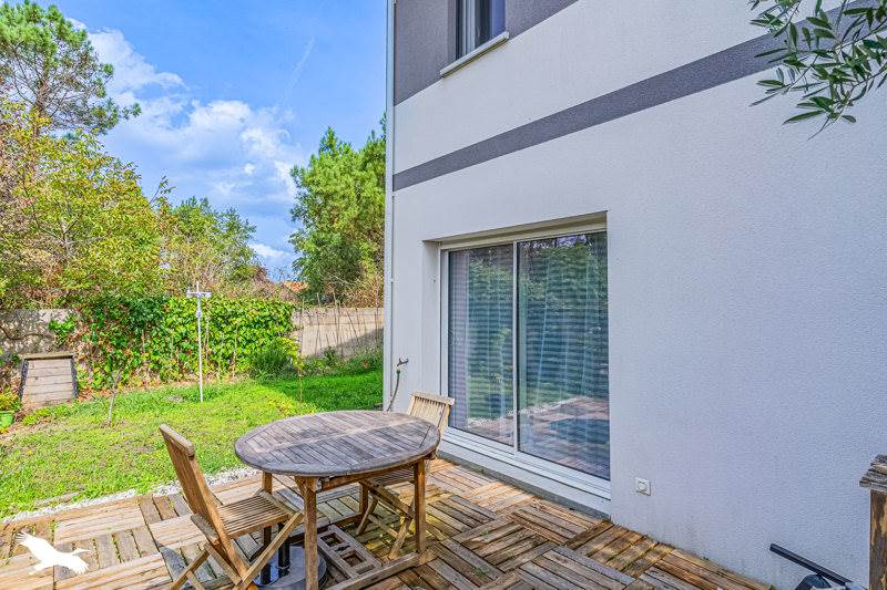 Vente Maison PAREMPUYRE - 5 pièces -77 m² - (33290)
