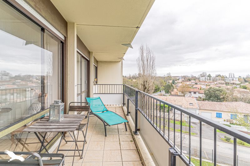 Vente Appartement BLANQUEFORT - 6 pièces -110 m² - (33290)