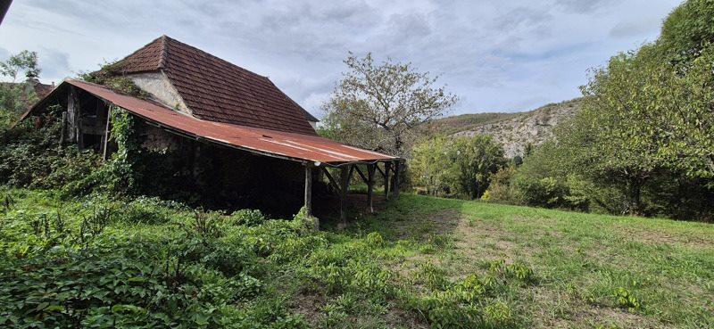 Vente Maison LACAVE - 1 pièce -65 m² - (46200)