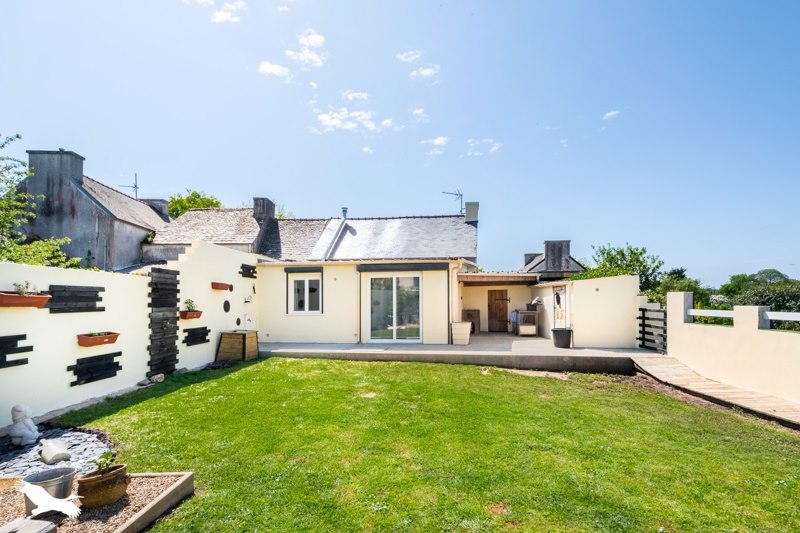 Vente Maison LANNEUFFRET - 6 pièces -105 m² - (29400)