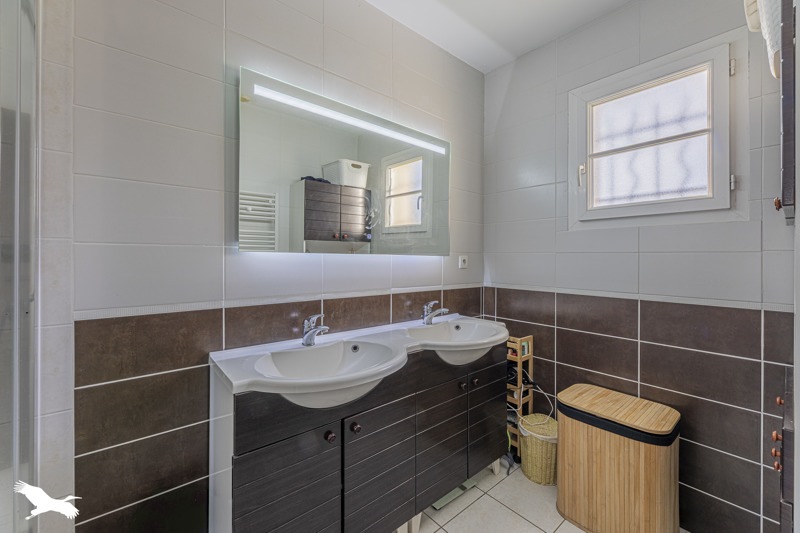 Vente Maison STE MAURE DE TOURAINE - 7 pièces -159 m² - (37800)