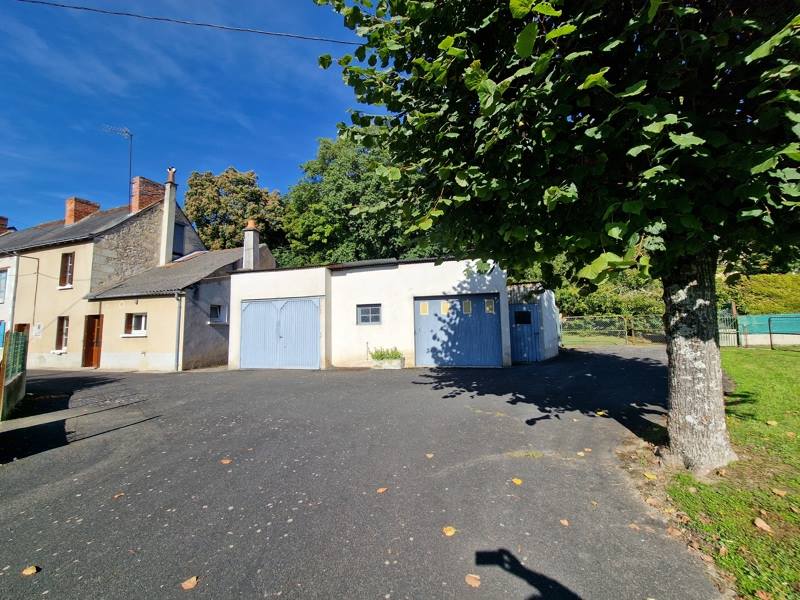 Vente Maison STE MAURE DE TOURAINE - 8 pièces -250 m² - (37800)