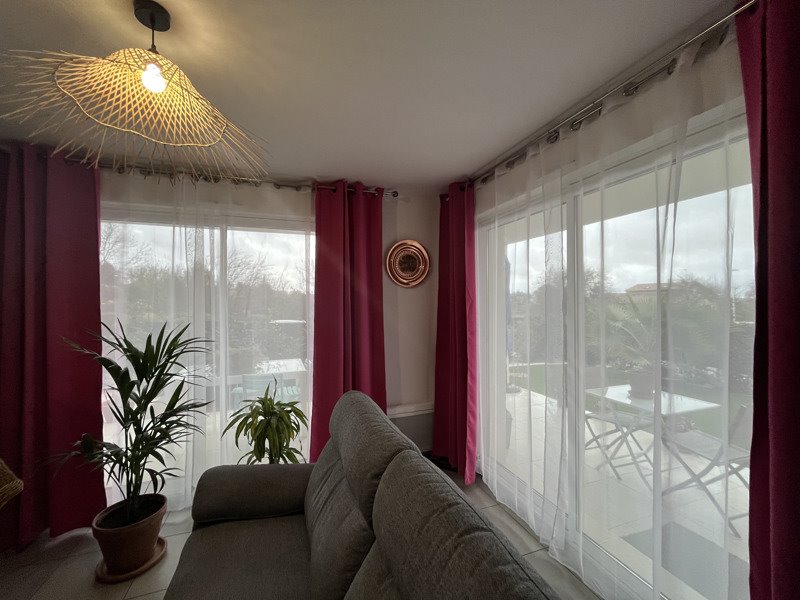 Vente Appartement PERET - 3 pièces -64 m² - (34800)