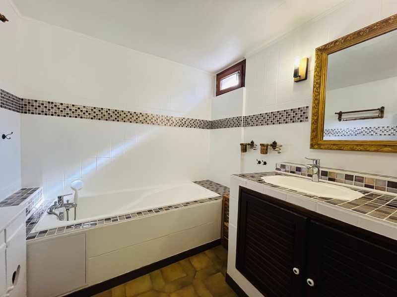 Vente Maison LES PLANS - 7 pièces -126 m² - (34700)