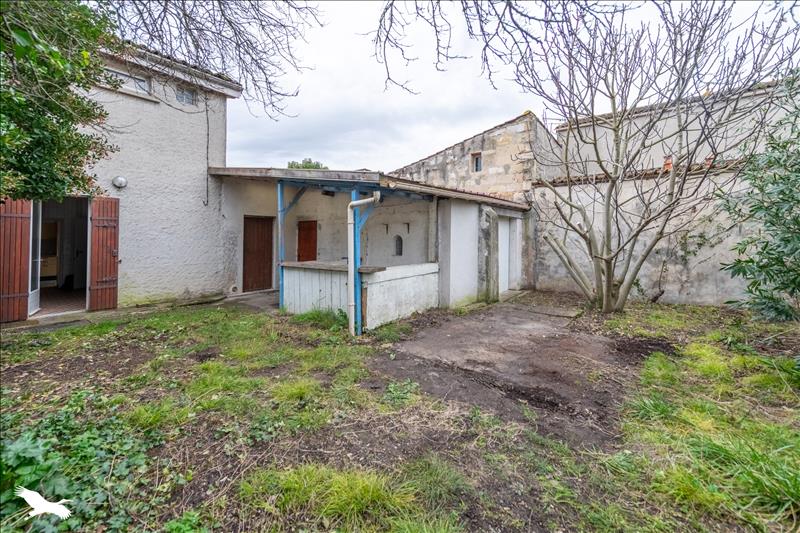 Vente Maison AMBARES ET LAGRAVE - 5 pièces -112 m² - (33440)