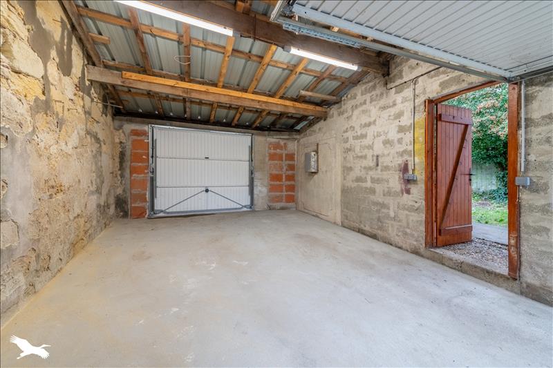 Vente Maison AMBARES ET LAGRAVE - 5 pièces -112 m² - (33440)