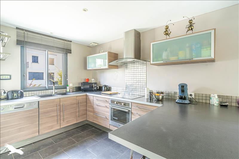 Vente Maison BASSENS - 5 pièces -118 m² - (33530)