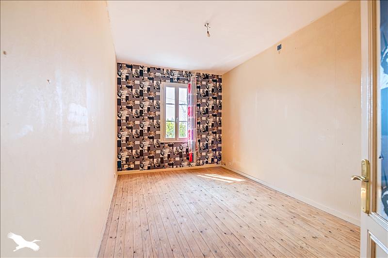 Vente Maison AMBARES ET LAGRAVE - 4 pièces -120 m² - (33440)