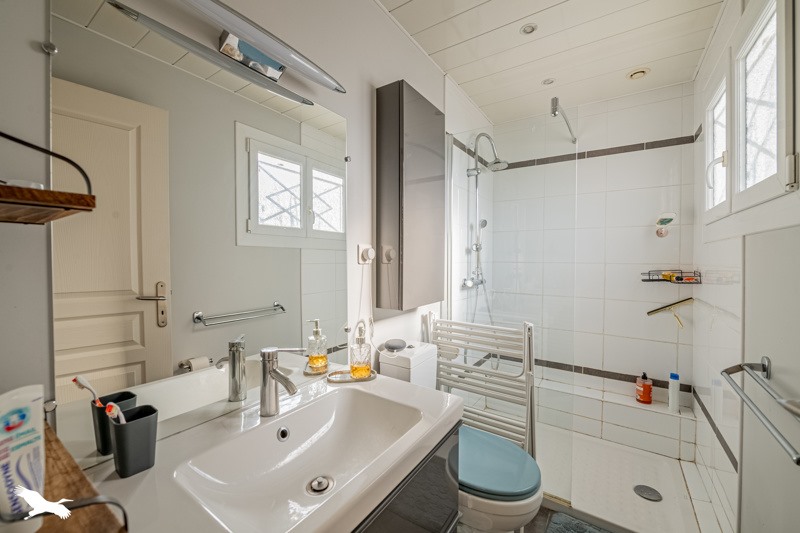 Vente Maison ST LOUIS DE MONTFERRAND - 5 pièces -126 m² - (33440)