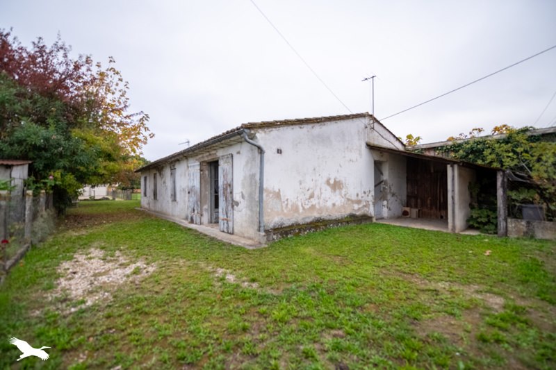 Vente Maison AMBARES ET LAGRAVE - 4 pièces -86 m² - (33440)
