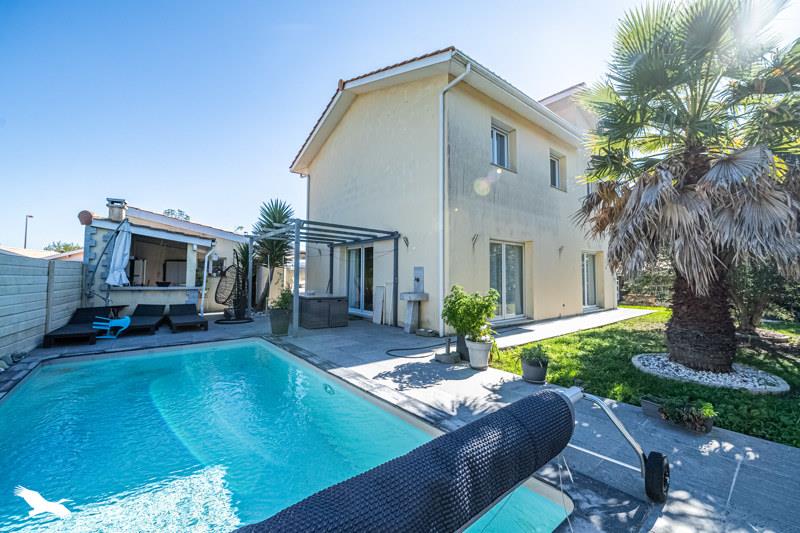 Vente Maison BASSENS - 5 pièces -123 m² - (33530)
