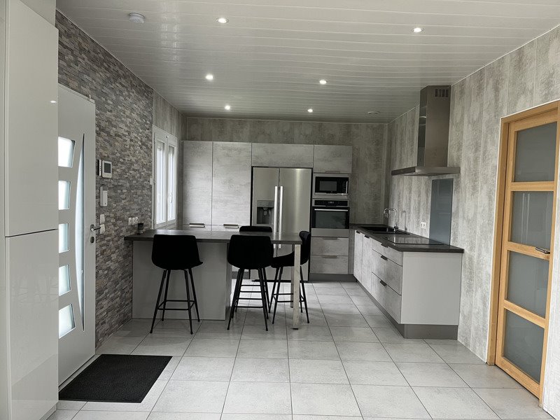 Vente Maison AMBARES ET LAGRAVE - 4 pièces -98 m² - (33440)