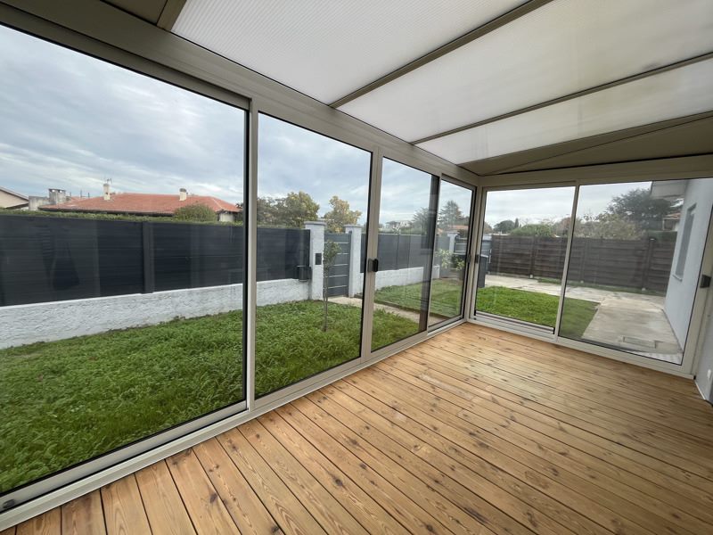 Vente Maison AMBARES ET LAGRAVE - 4 pièces -98 m² - (33440)