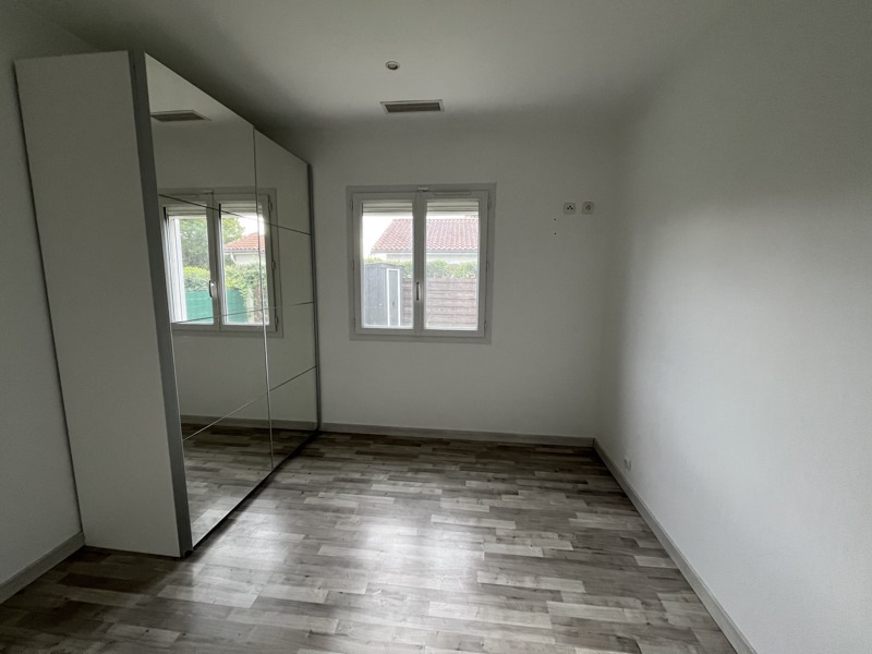 Vente Maison AMBARES ET LAGRAVE - 4 pièces -98 m² - (33440)