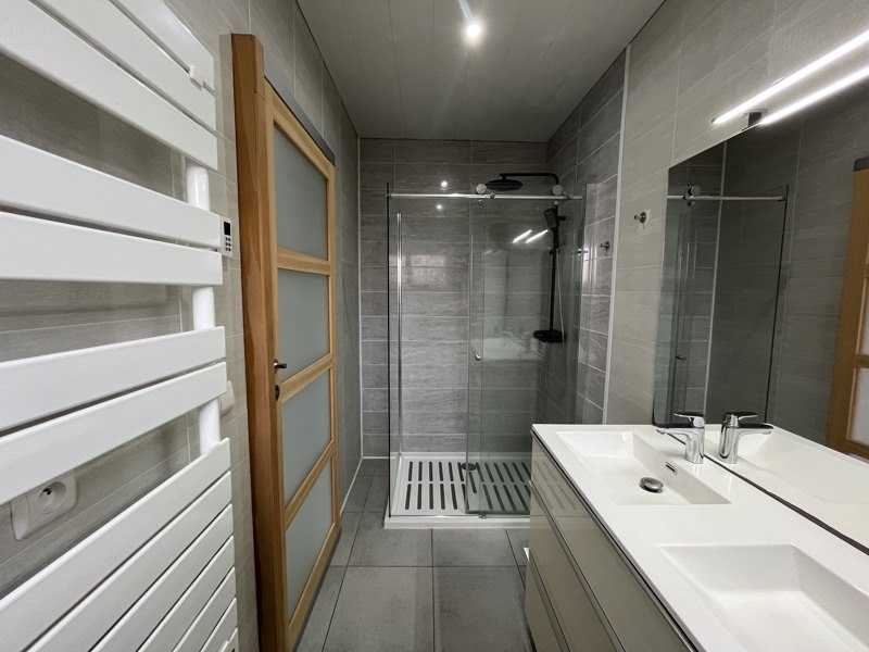 Vente Maison AMBARES ET LAGRAVE - 4 pièces -98 m² - (33440)