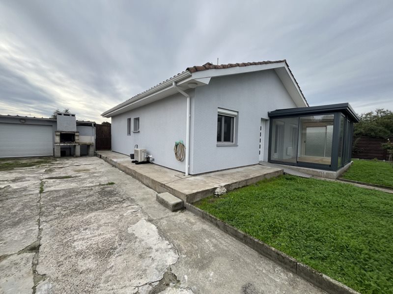 Vente Maison AMBARES ET LAGRAVE - 4 pièces -98 m² - (33440)