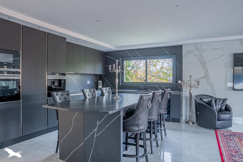 Vente Maison BASSENS - 5 pièces -132 m² - (33530)