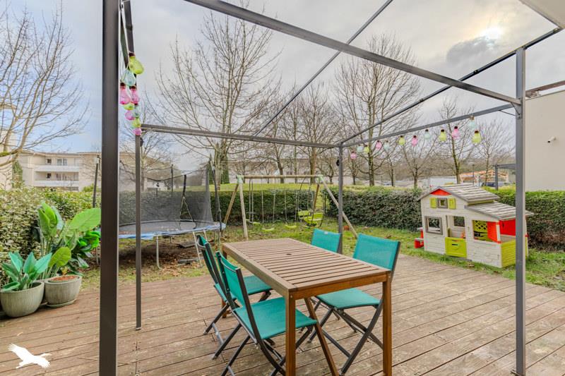 Vente Appartement AMBARES ET LAGRAVE - 4 pièces -82 m² - (33440)