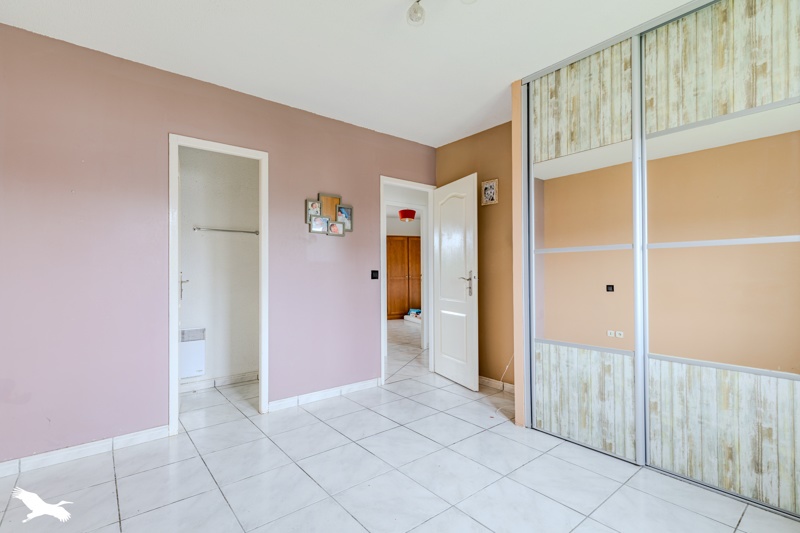 Vente Maison AMBARES ET LAGRAVE - 6 pièces -146 m² - (33440)