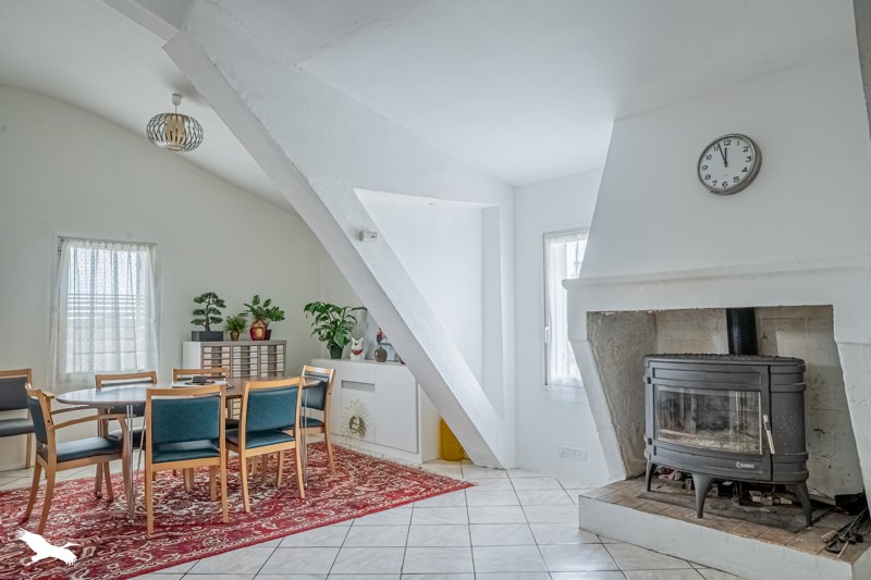 Vente Maison AMBARES ET LAGRAVE - 4 pièces -131 m² - (33440)