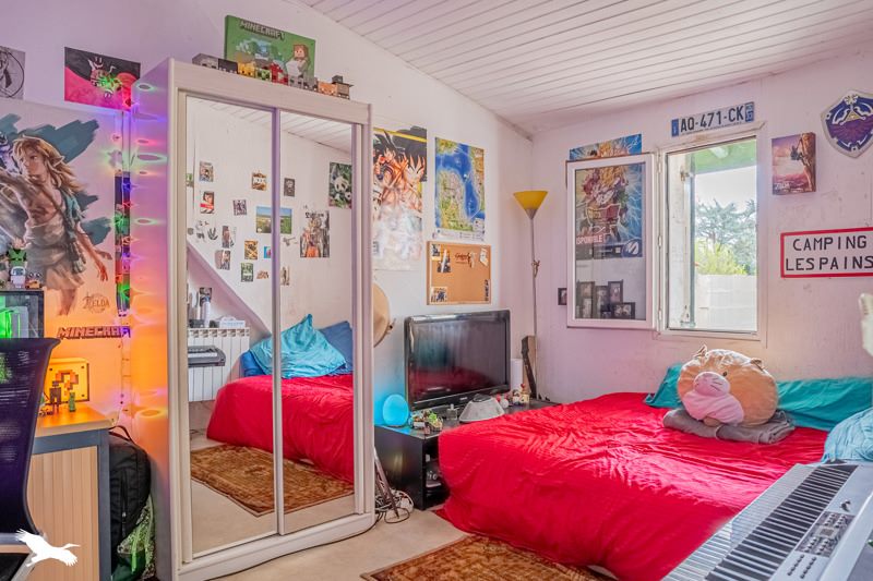 Vente Maison AMBARES ET LAGRAVE - 4 pièces -131 m² - (33440)