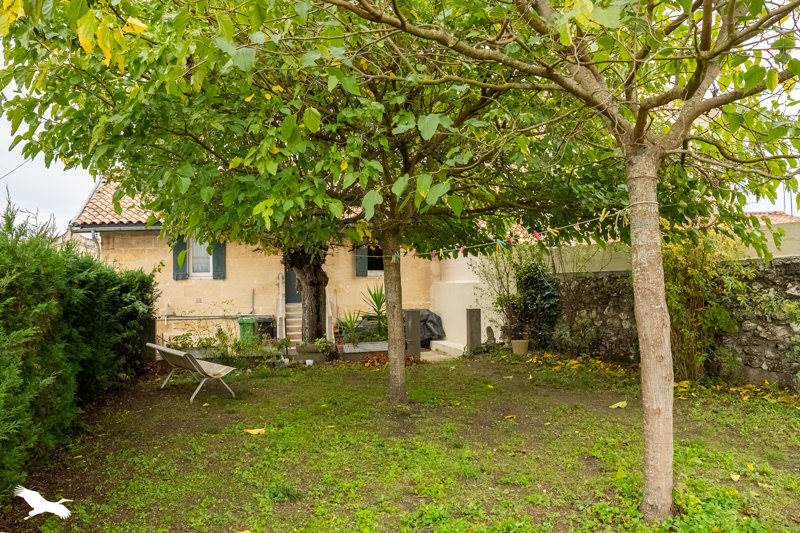 Vente Maison AMBARES ET LAGRAVE - 4 pièces -131 m² - (33440)