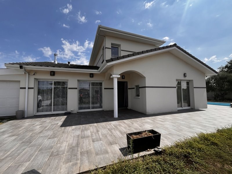Maison 5 pièces 135 m² · à Ambarès-Et-Lagrave · 135 m² · 339 000 €