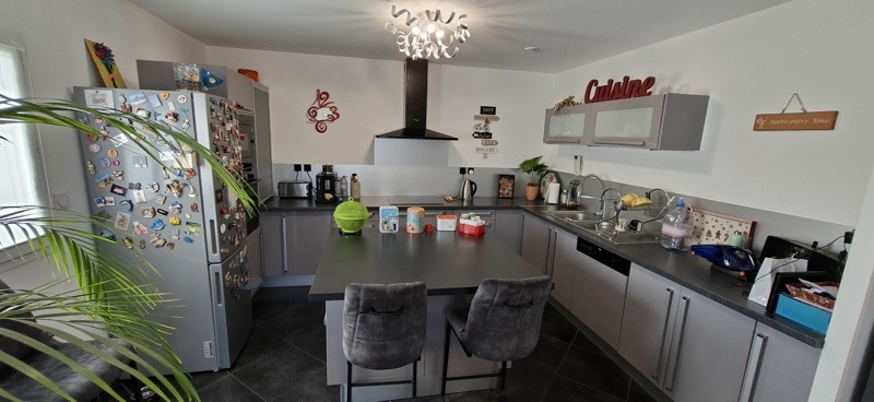 Vente Maison AMBARES ET LAGRAVE - 5 pièces -135 m² - (33440)