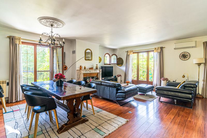 Vente Maison AMBARES ET LAGRAVE - 5 pièces -137 m² - (33440)