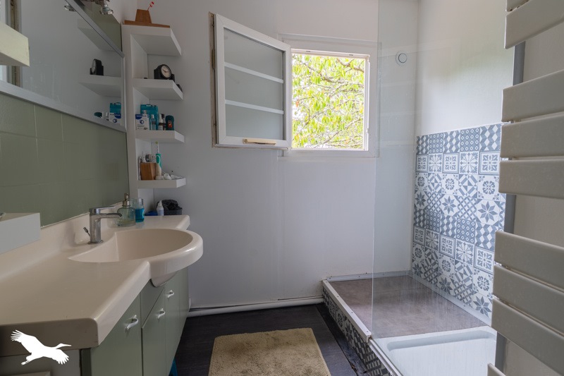 Vente Maison AMBARES ET LAGRAVE - 4 pièces -115 m² - (33440)