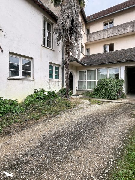 Immeuble 3 pièces 298 m² · à Faverolles-sur-Cher · 298 m² · 488 250 €